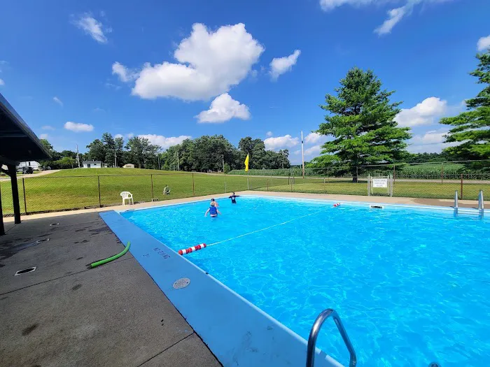 Oak Crest Campgrounds Picture 5