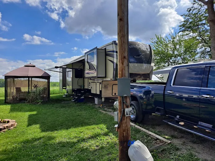 Oak Crest Campgrounds Picture 4