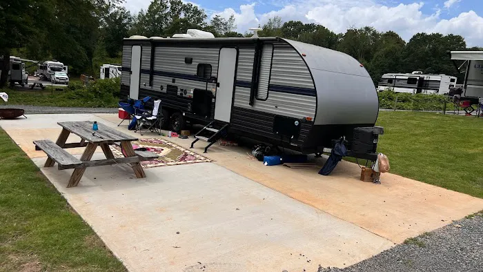 Whitewater RV Park - Ocoee, TN Picture 6