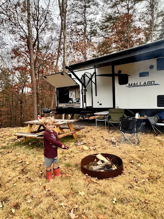 RV Park @ Bigfoot Ocoee Outfitters - Ocoee River Picture 1
