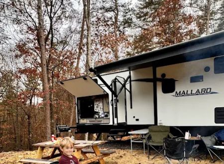 RV Park @ Bigfoot Ocoee Outfitters - Ocoee River