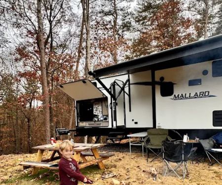 RV Park @ Bigfoot Ocoee Outfitters - Ocoee River