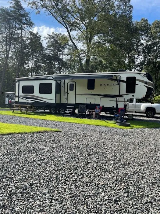 RV Park @ Bigfoot Ocoee Outfitters - Ocoee River Picture 5