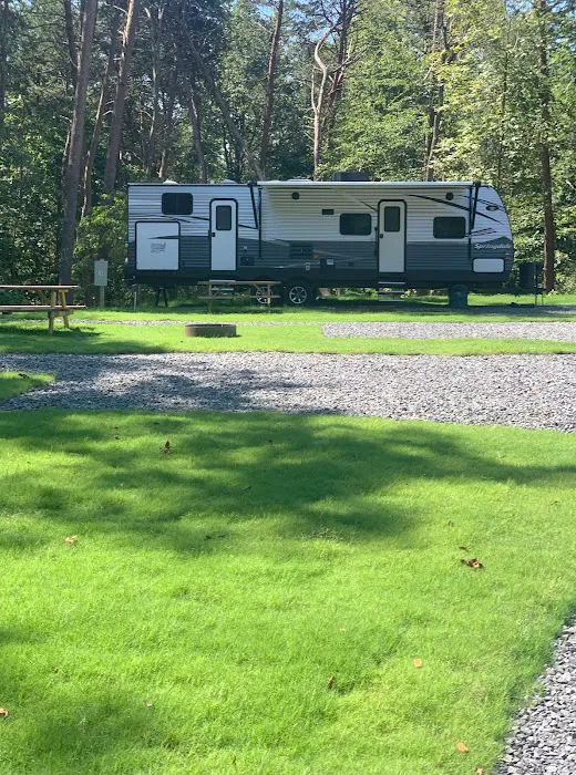 RV Park @ Bigfoot Ocoee Outfitters - Ocoee River Picture 2