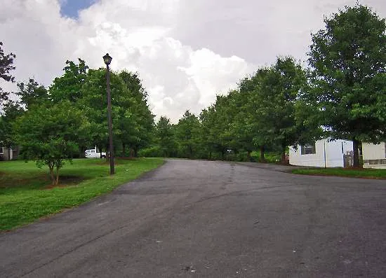 Athens Mobile Home Park Picture 4