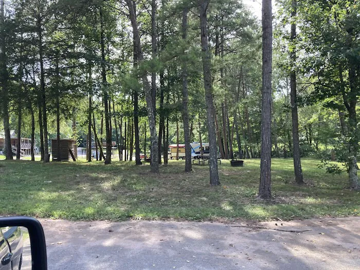 Dragon Mountain RV & Cabin Resort Picture 8