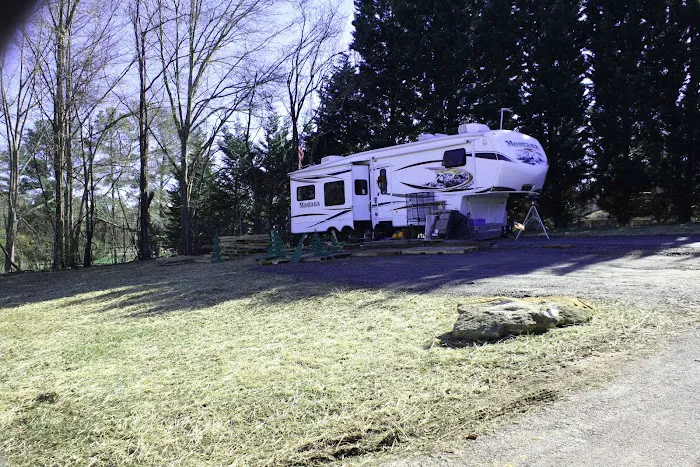 North Atlanta RV Park Picture 7