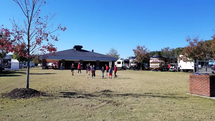 Bulldog Park Picture 5