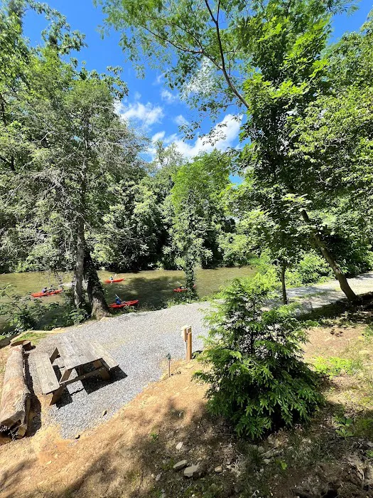Wilderness Cove Campground | Outdoor Adventure Retreats Picture 6