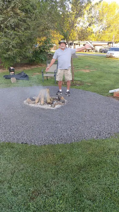 Riverview Campground Picture 5