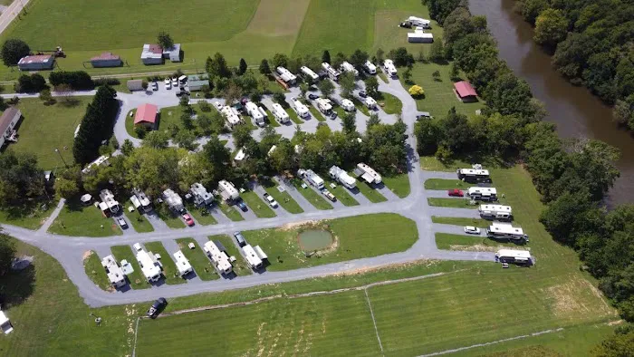 Riverview Campground Picture 6