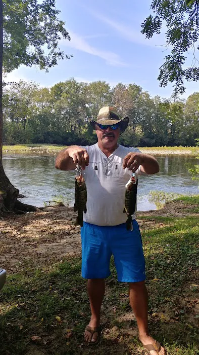 Riverview Campground Picture 10