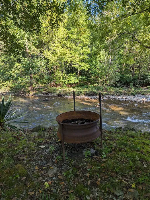 Double D Roost campground Picture 10