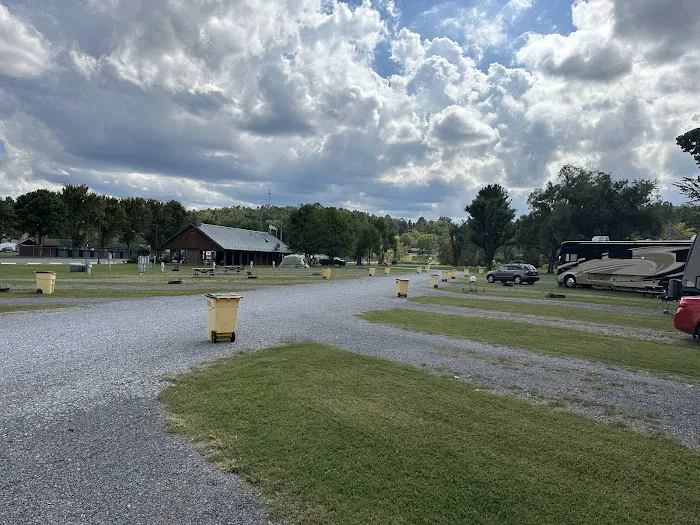 Leeman Field RV Park and Campground Picture 7