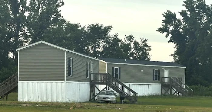 Cypress and Cobb Acres Mobile Home Park Picture 2