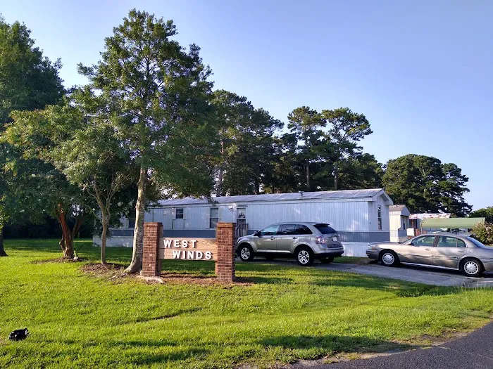 West Winds Mobile Home Community Picture 7