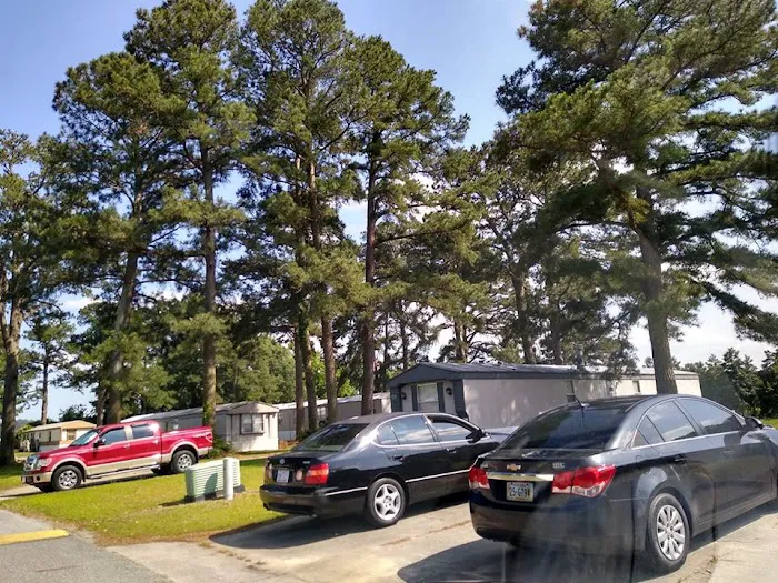 West Winds Mobile Home Community Picture 9
