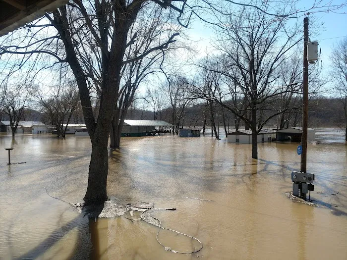 Sandy Beach Campground Picture 10