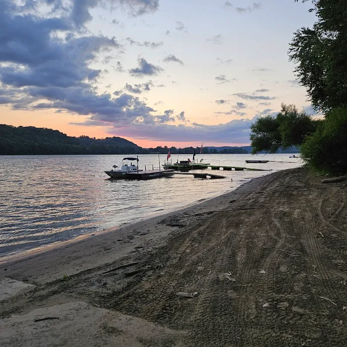 Sandy Beach Campground Picture 4