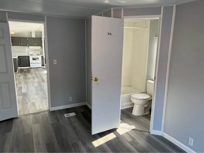 North Pointe Mobile Home Community Picture 3
