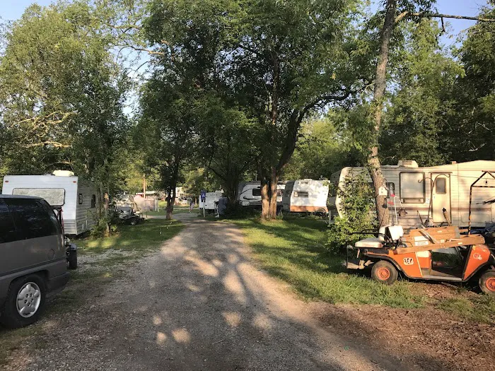 Cross's Campground Picture 4