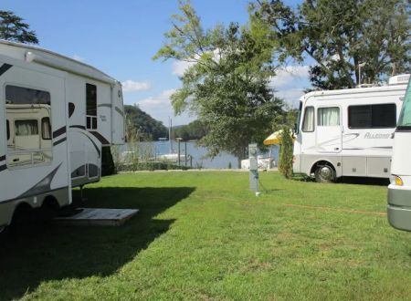 Alan Schneider's Bayside Marina and RV Park