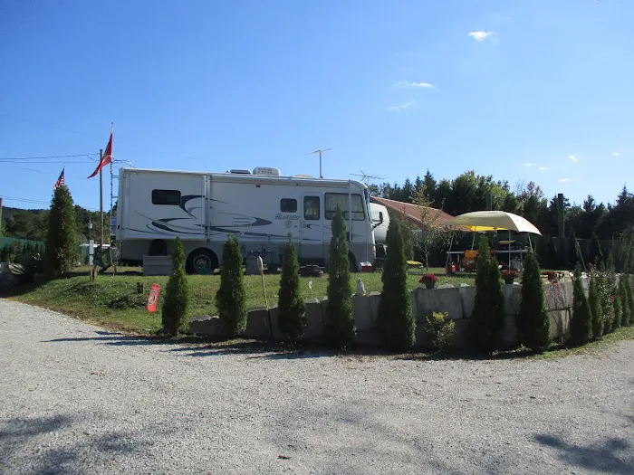Alan Schneider's Bayside Marina and RV Park Picture 3