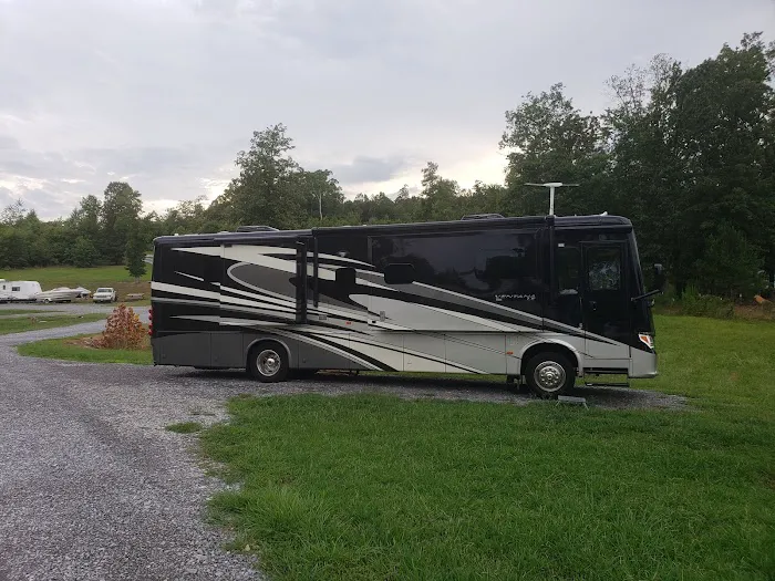Anchors Away RV Park Picture 2