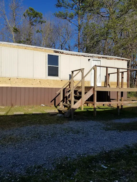 Miller Pointe Mobile Home Park Picture 1