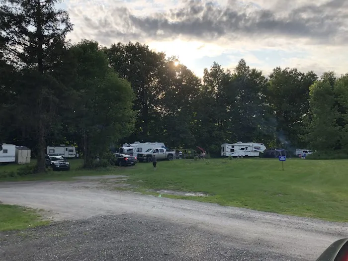 Potter Lake Shore Camp LLC Picture 2