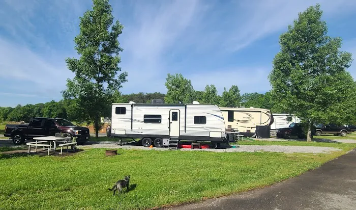 Lazy Acers RV Park Picture 6