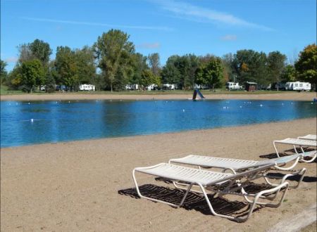 Holiday Shores RV Resort