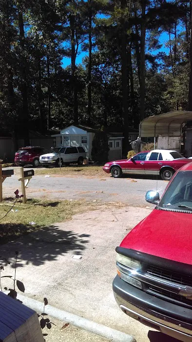 Pine Valley Mobile Home Park Picture 10