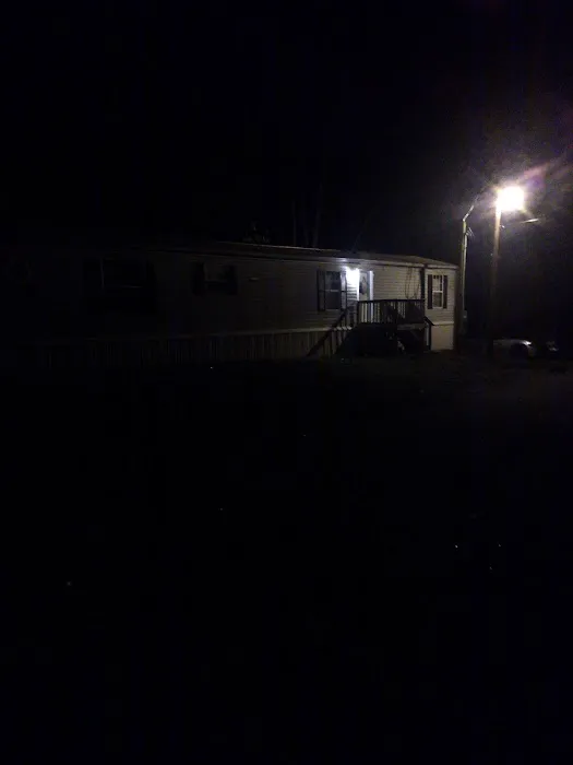Royal Court Mobile Home Park Picture 3