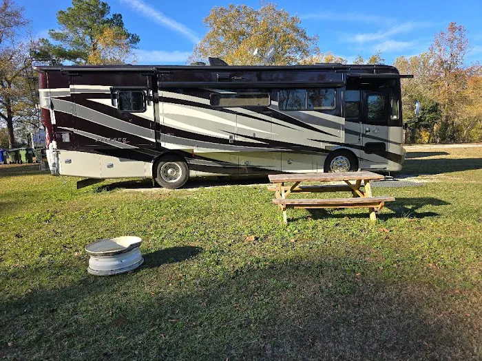 Contentnea Creekside RV Park Picture 6