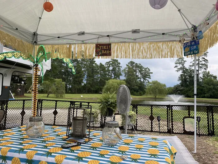 Whispering Oaks RV Resort Picture 3