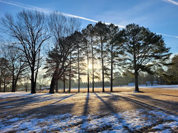 Whispering Oaks RV Resort Picture 7