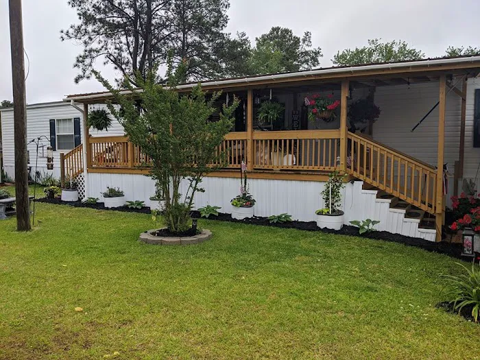 Winterville Mobile Home Community Picture 3