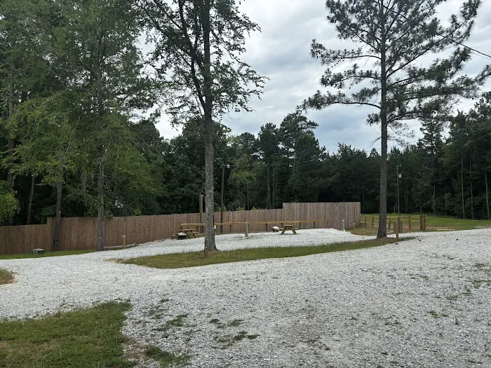 Lakeshore Family Campground Picture 4