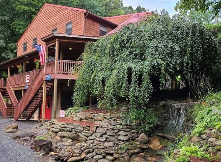 Mama Gertie's Hideaway Campground