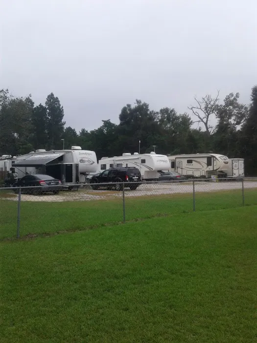 BOB'S RV PARK Picture 2