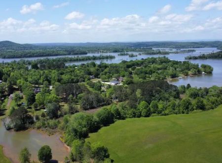 River Breeze RV Park & Campground (Long Term)