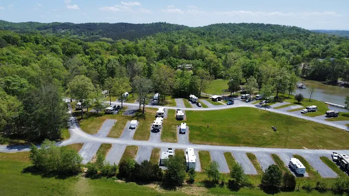 River Breeze RV Park & Campground (Long Term) Picture 6