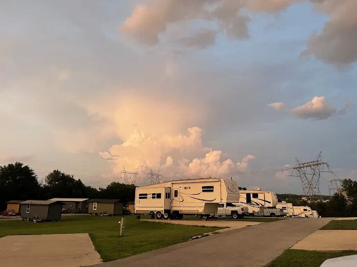 Sequoyah RV Park Picture 5
