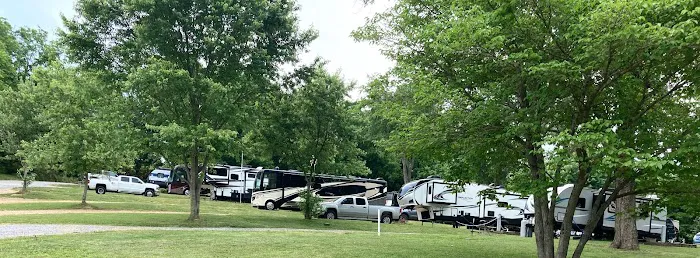 Lazy Llama Campground Picture 5