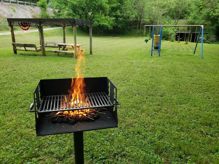 Out on the Creek Campground Picture 7