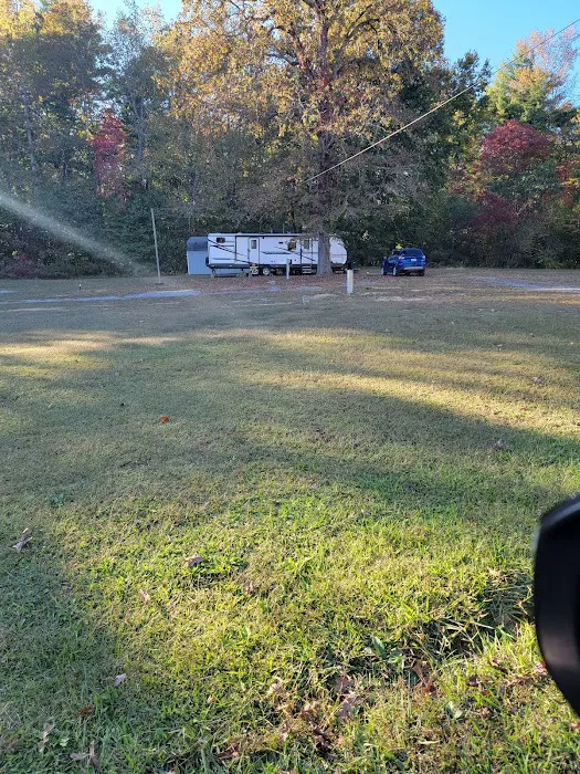 RV LOTS for rent on Watts Bar Lake! Picture 5