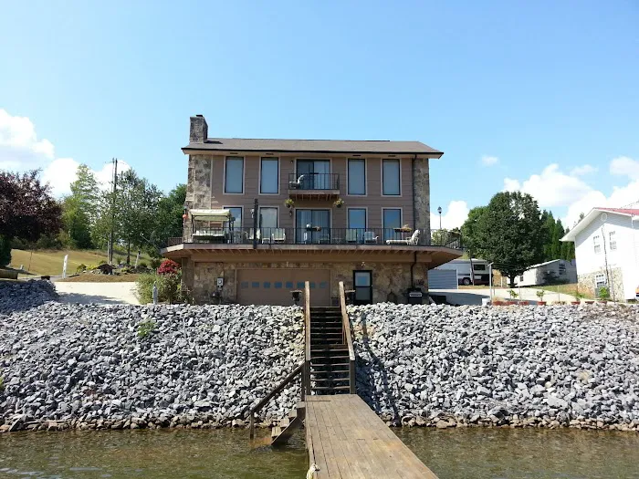 Waters Edge Picture 2