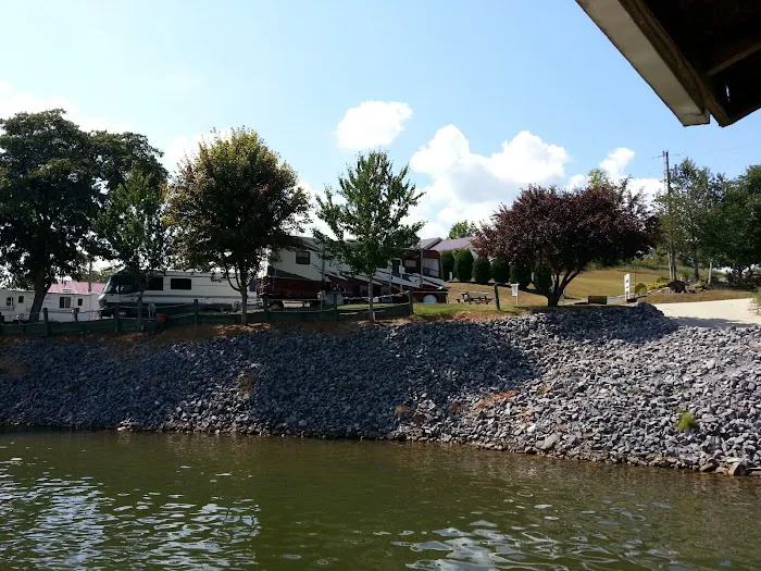 Waters Edge Picture 4