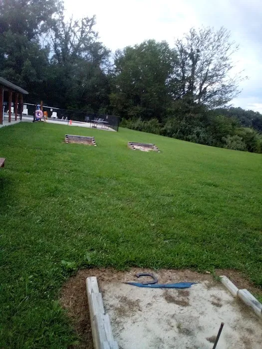 Mountain Top RV Resort Picture 3